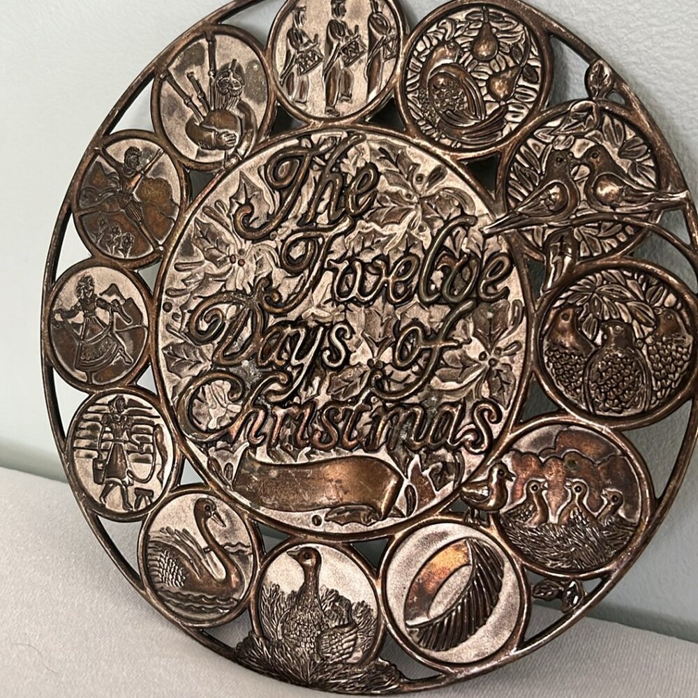 International Silver Co 12 Days of Christmas Trivet 7.75" Diam Holiday Serveware